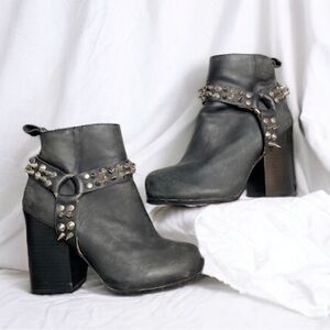 Jeffrey Campbell Havana Black Leather Metal Spiked Heel Ankle Chains Booties